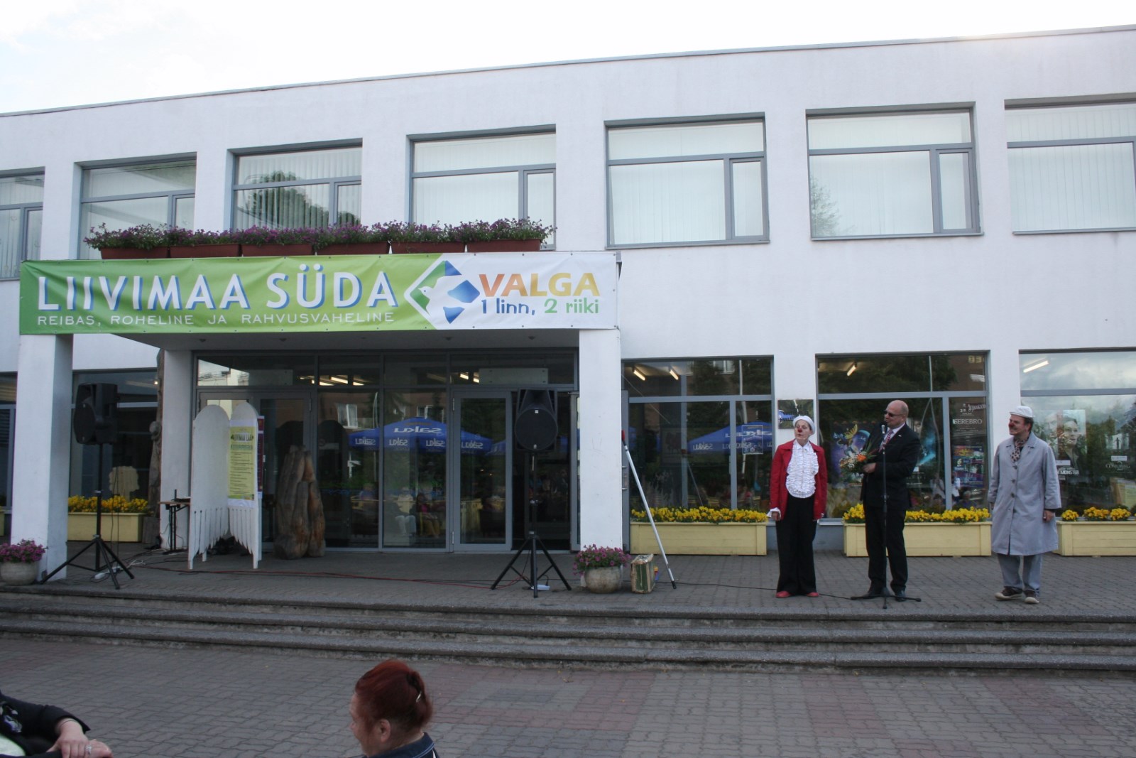 Valga - Valka linnapäevade ja loomeinimeste ühisnäituse avamine
